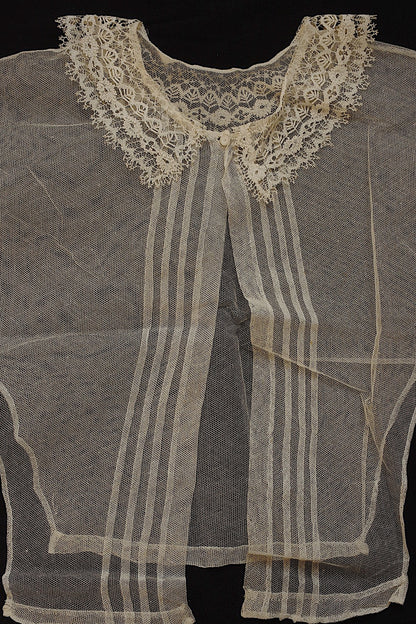 アンティークレース　dentelle ancienne plastron 2つ