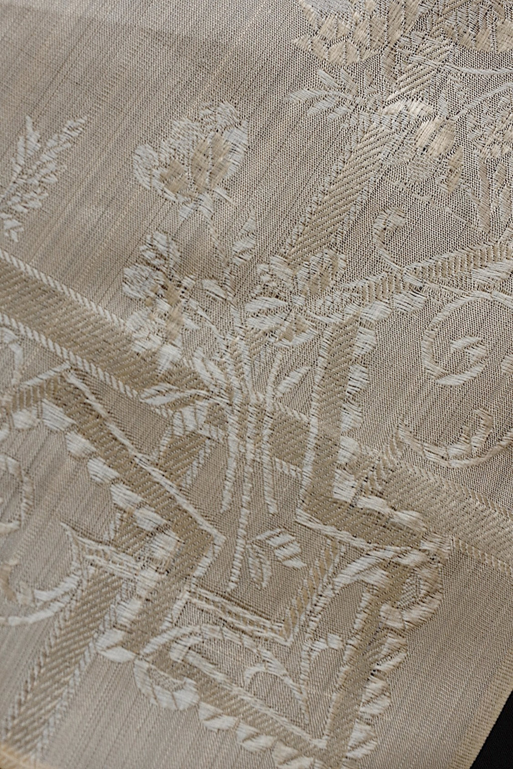 アンティークレース　dentelle ancienne シルク生地