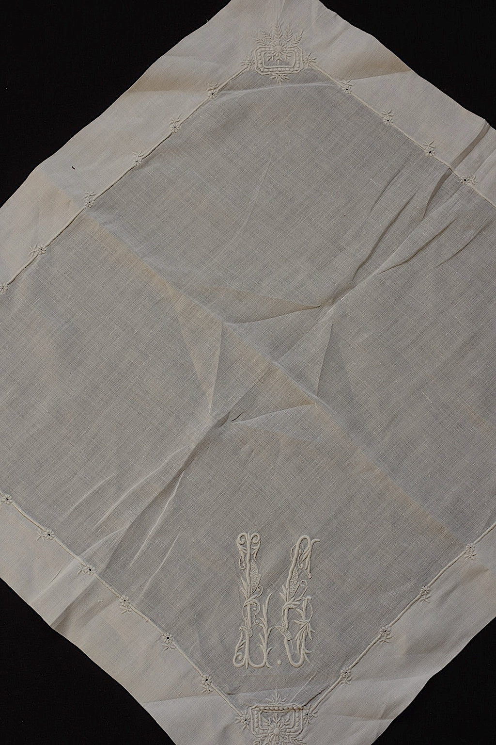 アンティークレース　dentelle ancienne ハンカチ３種