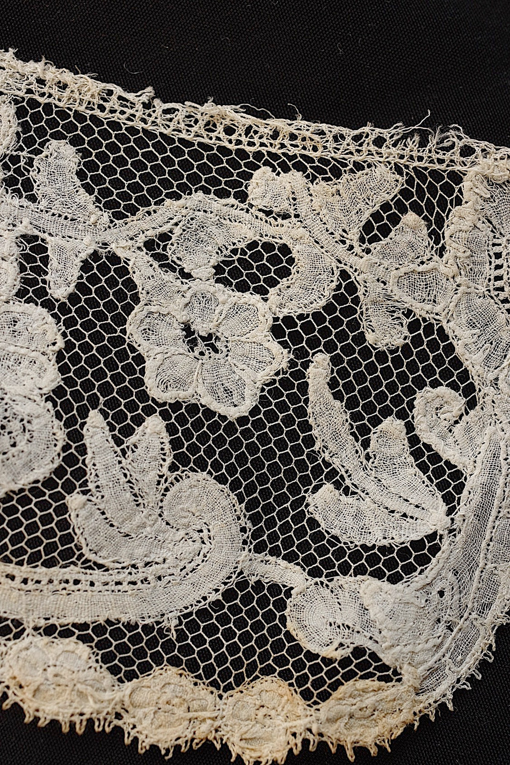 アンティークレース　dentelle ancienne 　襟