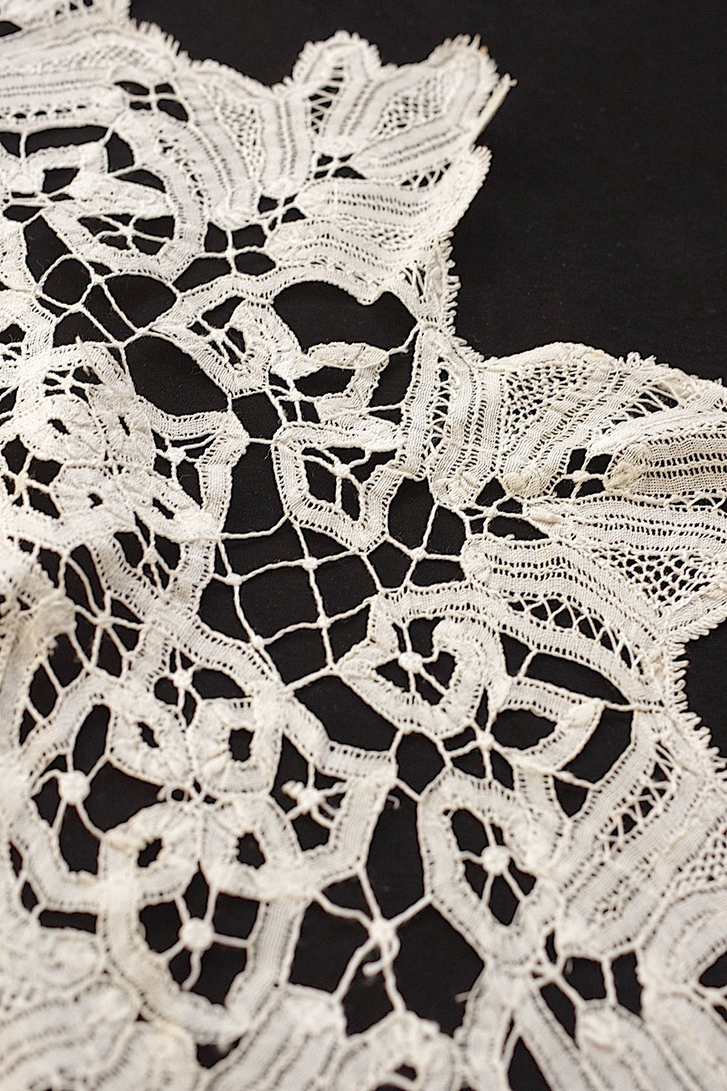 アンティークレース　dentelle ancienne 　襟