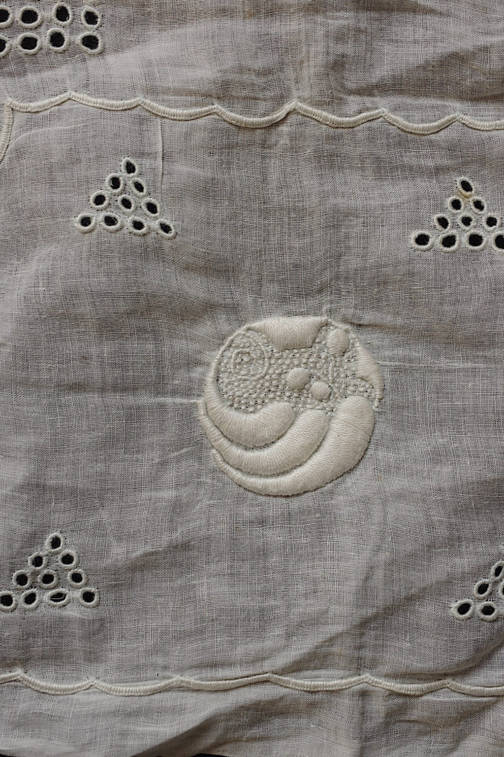 アンティークレース　dentelle ancienne 　刺繍生地