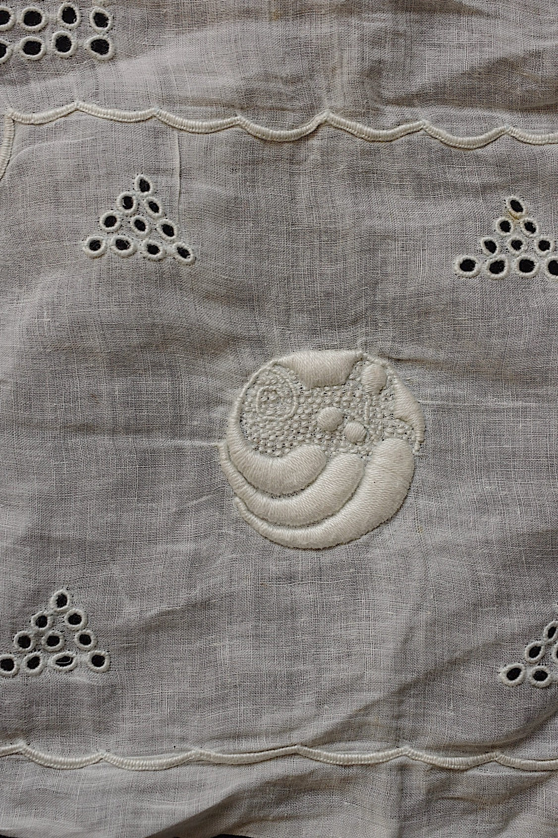 アンティークレース　dentelle ancienne 　刺繍生地