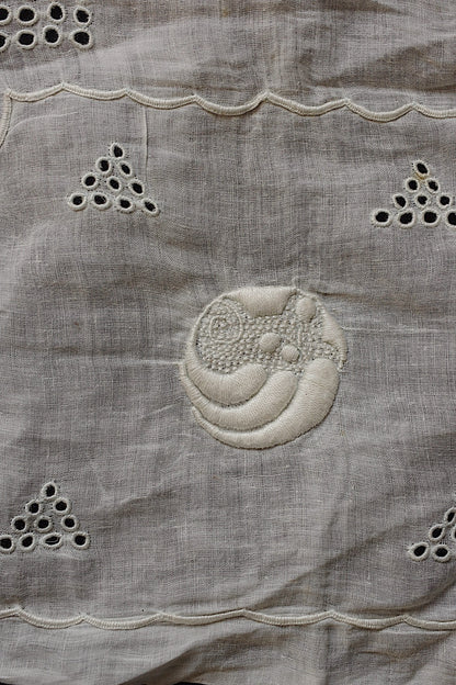 アンティークレース　dentelle ancienne 　刺繍生地