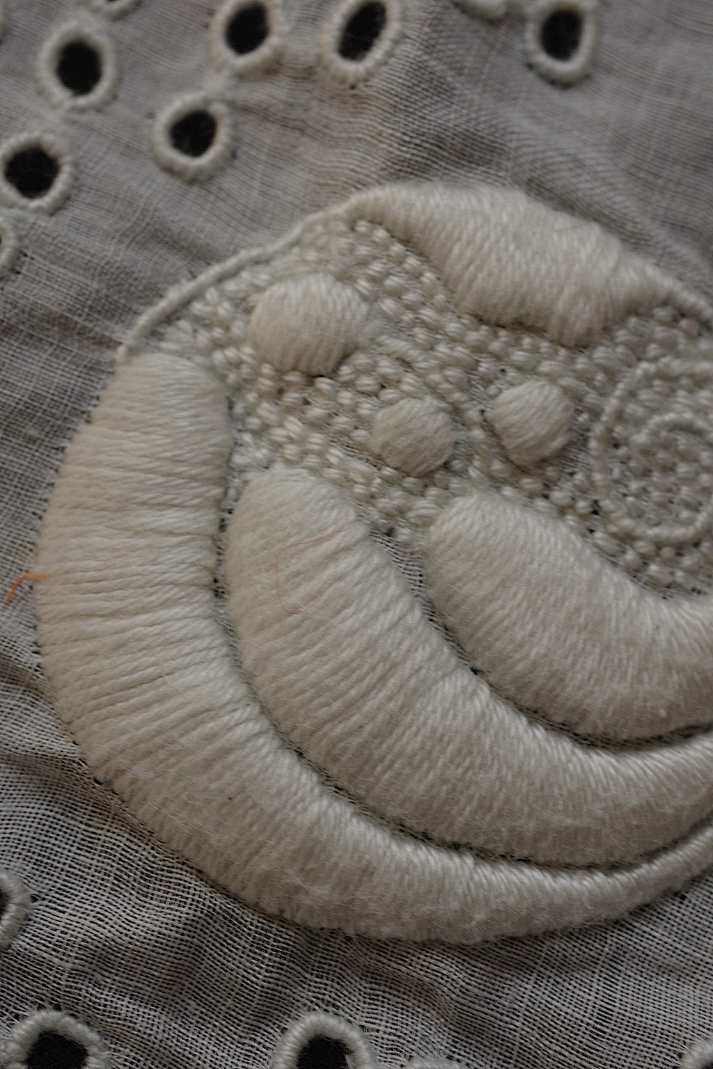 アンティークレース　dentelle ancienne 　刺繍生地