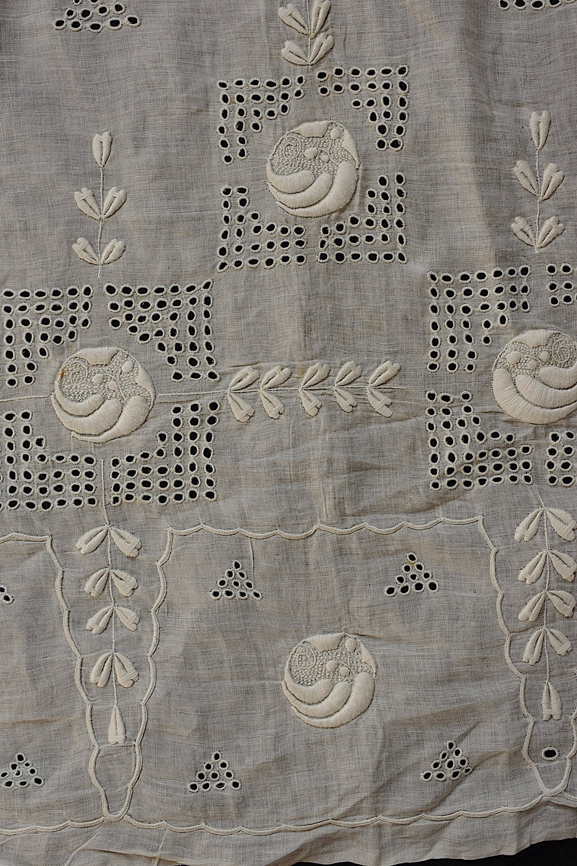 アンティークレース　dentelle ancienne 　刺繍生地