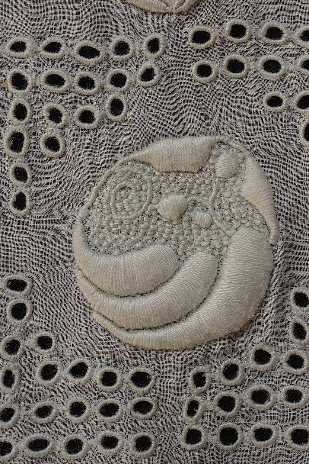 アンティークレース　dentelle ancienne 　刺繍生地
