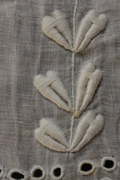 アンティークレース　dentelle ancienne 　刺繍生地