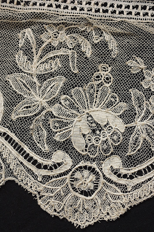 アンティークレース　dentelle ancienne 132cm+140cm