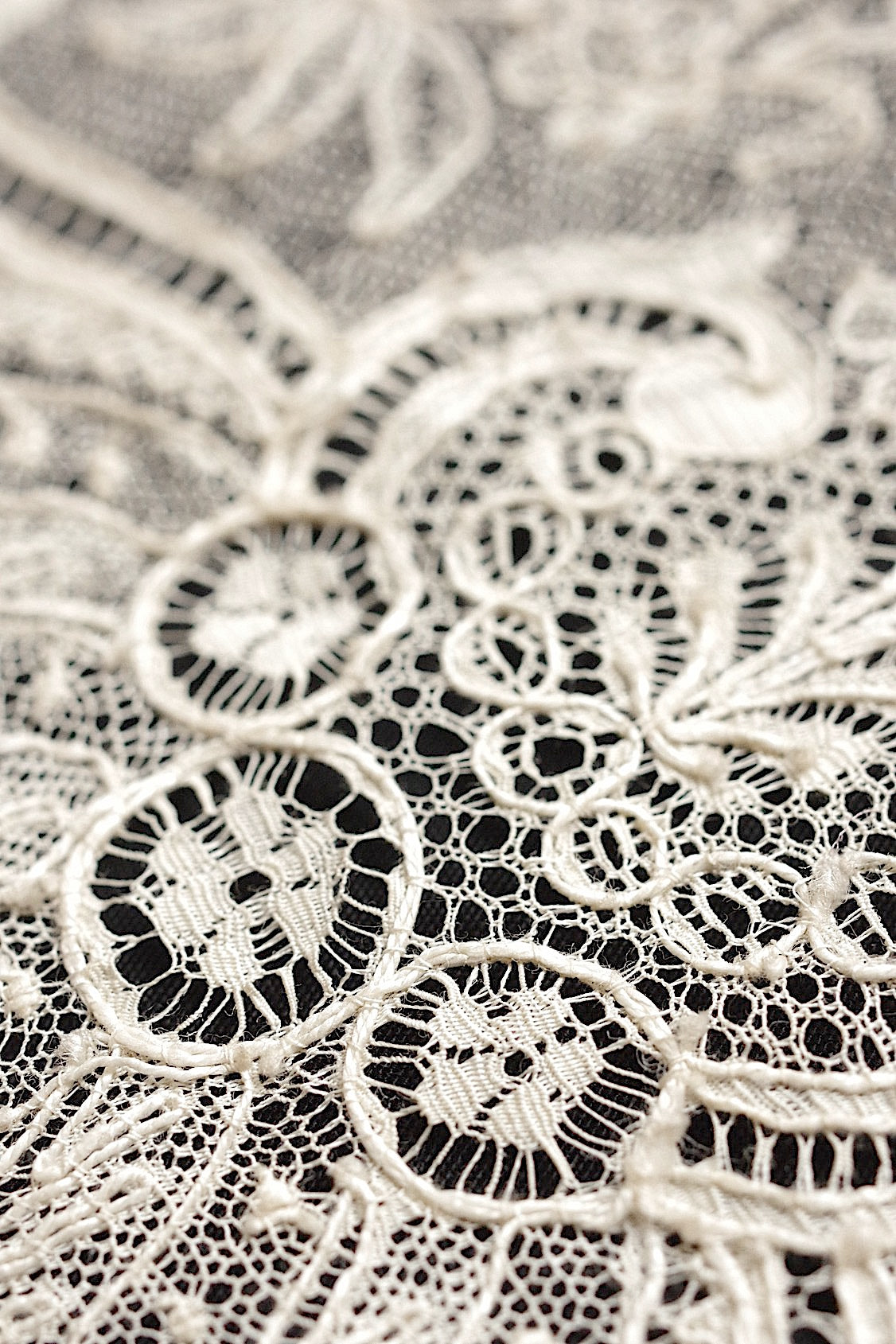 アンティークレース　dentelle ancienne 132cm+140cm