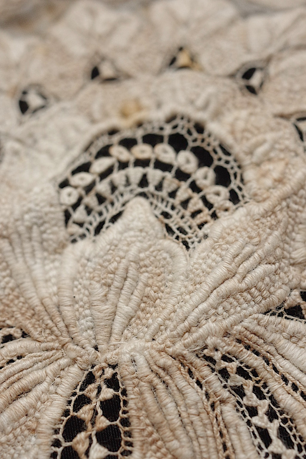 アンティークレース　dentelle ancienne 刺繍