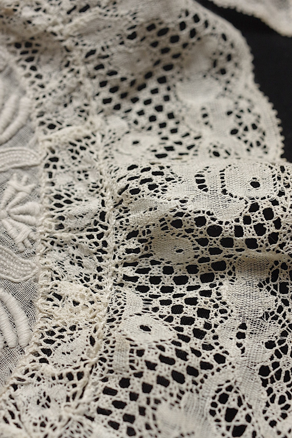 アンティークレース　dentelle ancienne 刺繍