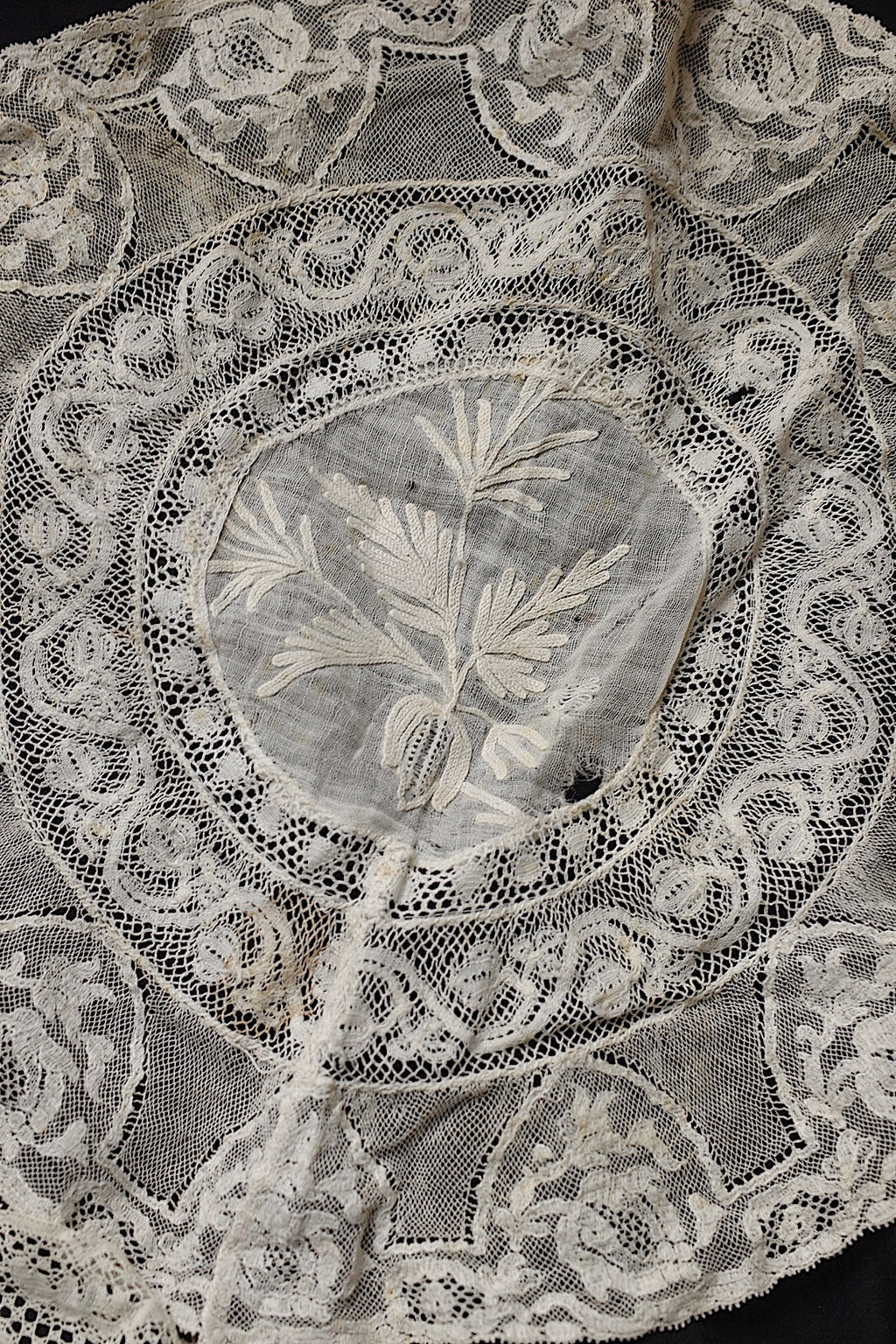 アンティークレース　dentelle ancienne 刺繍
