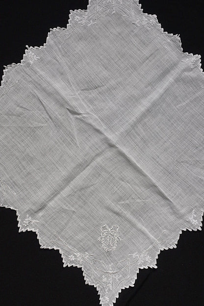 アンティークレース　dentelle ancienne ハンカチ素材用