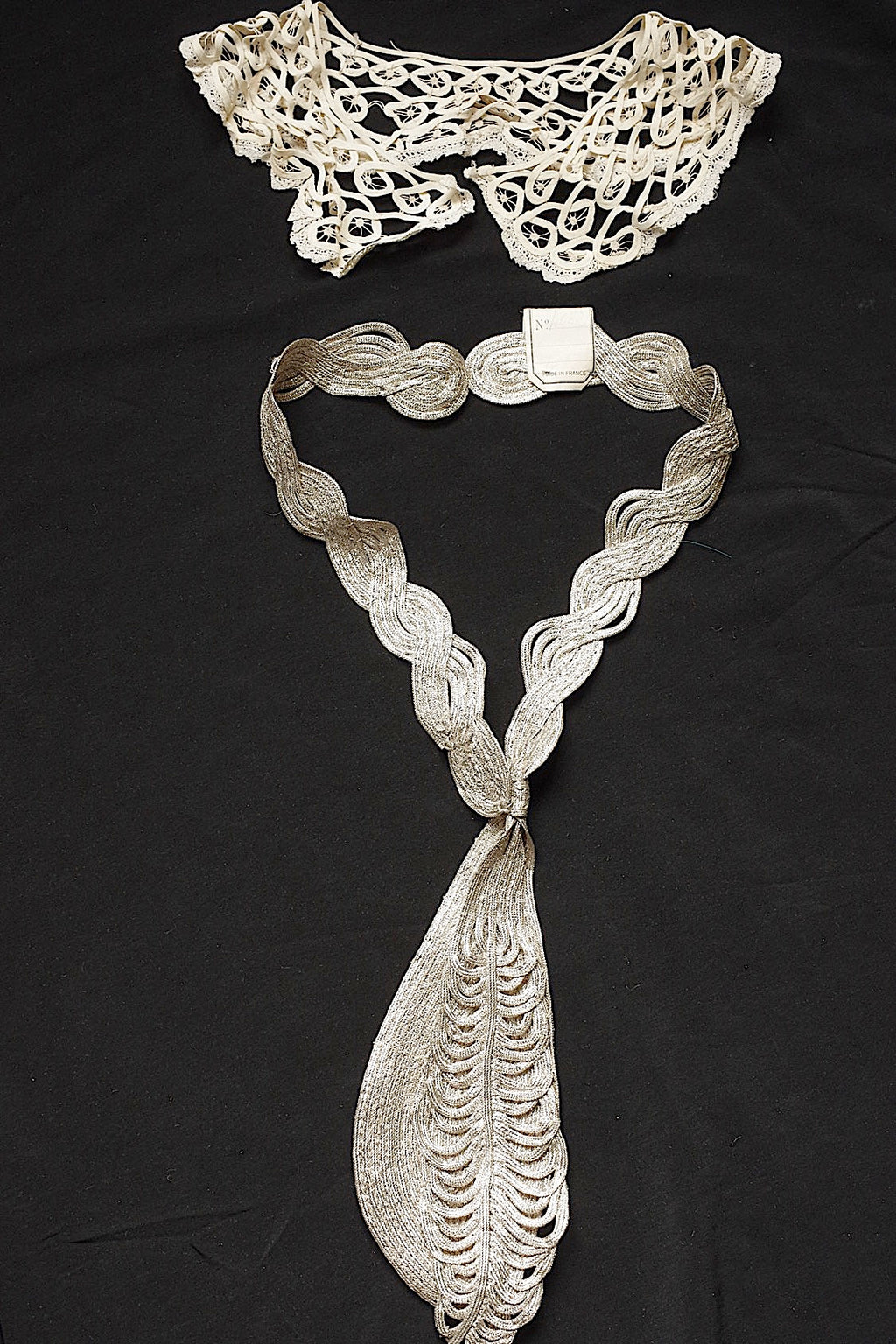 アンティークレース　dentelle ancienne 襟　タイ