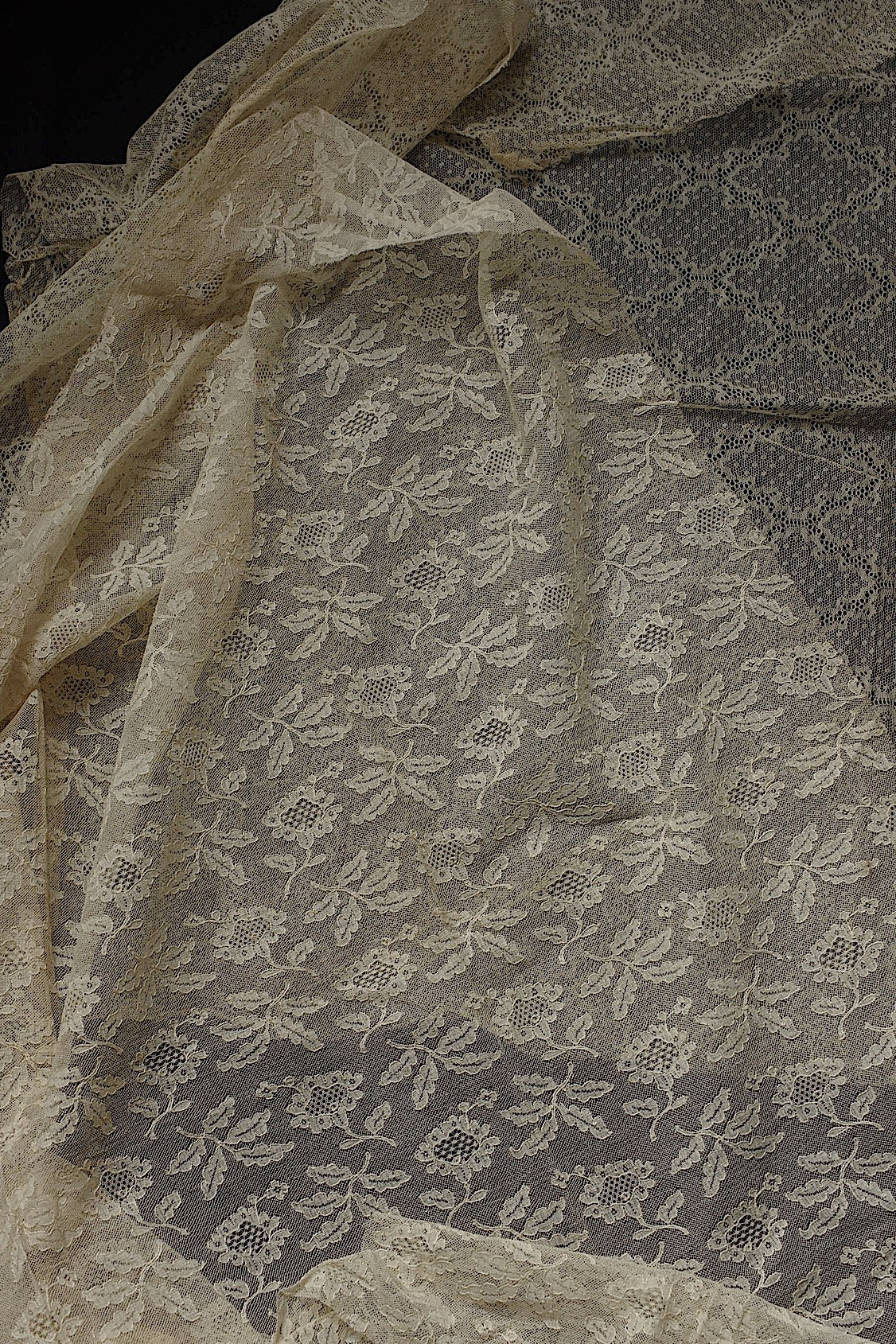 アンティークレース　dentelle ancienne レース生地　ハギレ