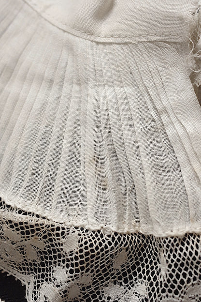 アンティークレース　dentelle ancienne　プリーツ　刺繍