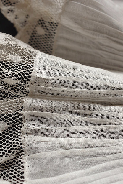アンティークレース　dentelle ancienne　プリーツ　刺繍