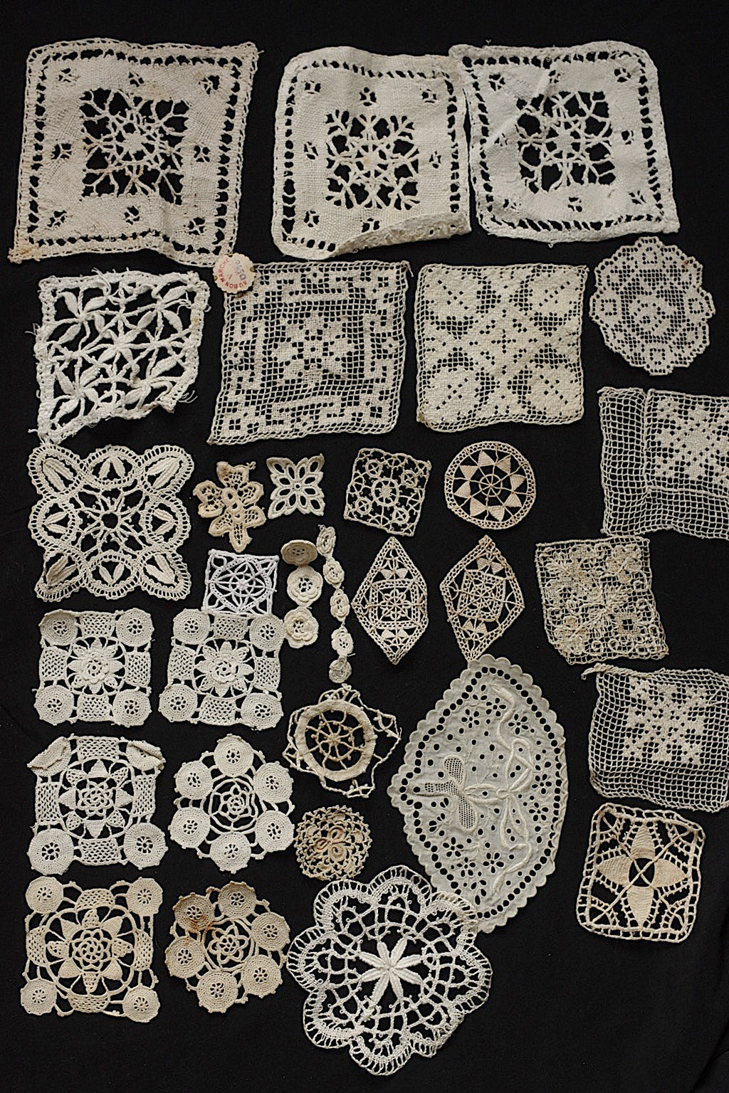 アンティークレース　dentelle ancienne　モチーフ31個
