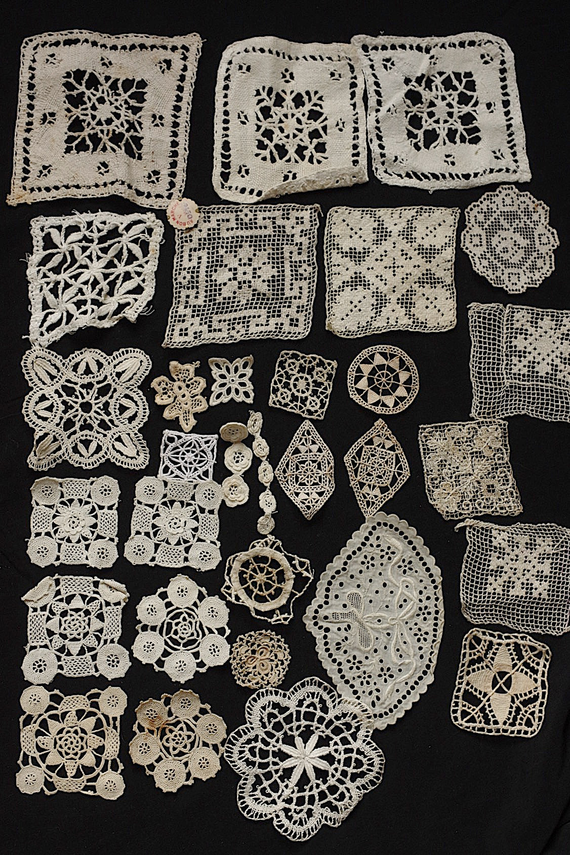 アンティークレース　dentelle ancienne　モチーフ31個