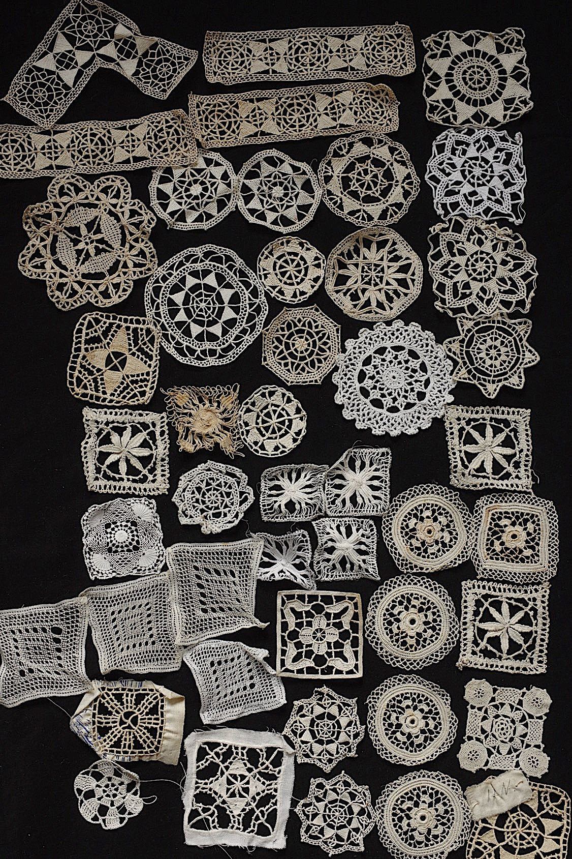 アンティークレース　dentelle ancienne　モチーフ45個