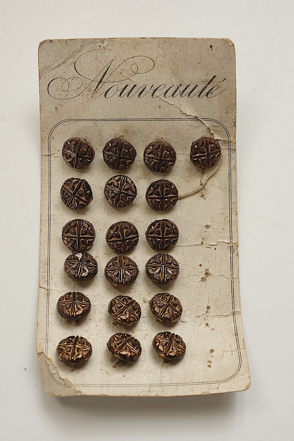 アンティークボタン　boutons antique lots 2　19個