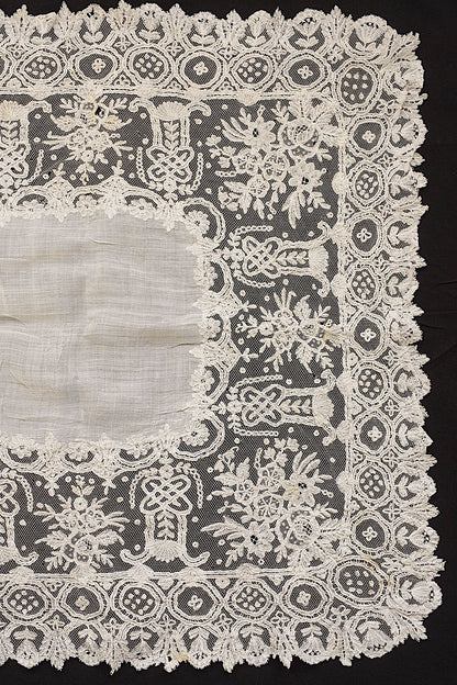 アンティークレース　dentelle ancinne ハンカチ