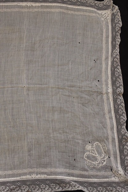 アンティークレース　dentelle ancinne 刺繍ハンカチ素材用