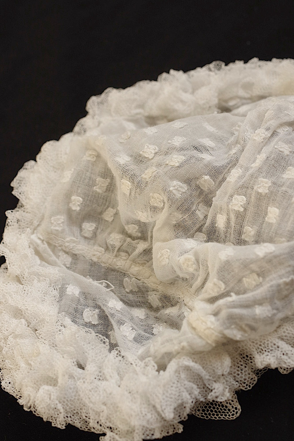 Lot de Bonnet ancien dentelle dentelle ancinne