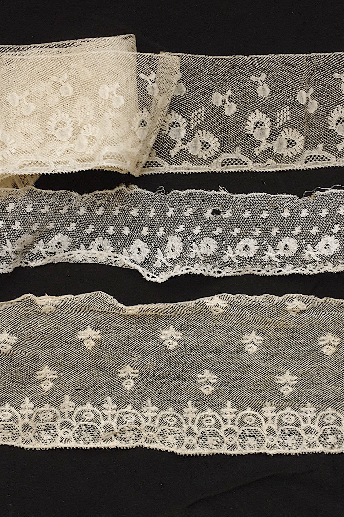 アンティークレース　dentelle ancinne　３種