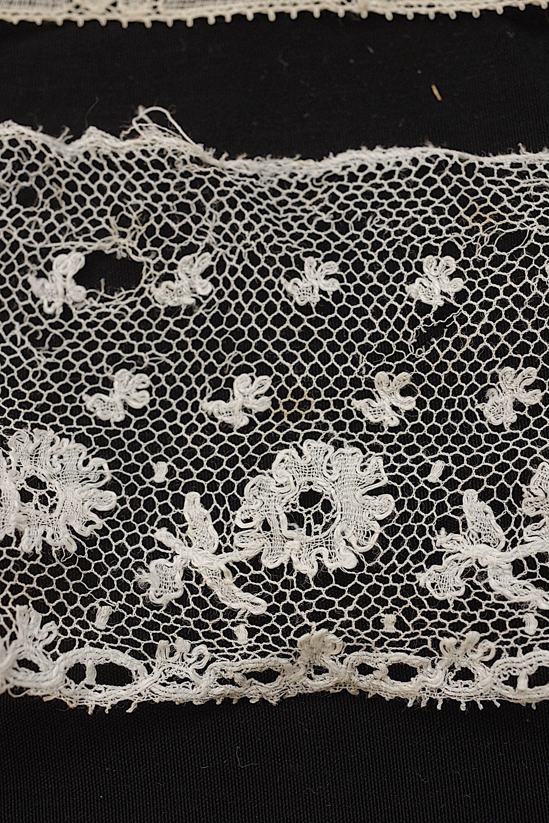 アンティークレース　dentelle ancinne　３種