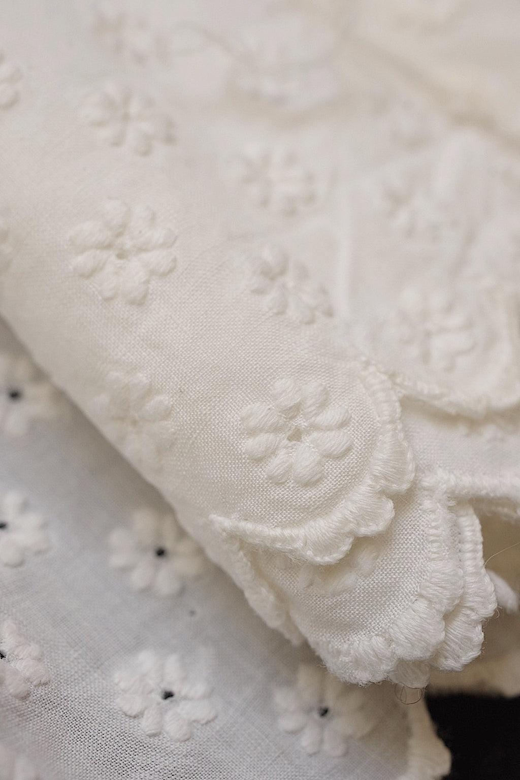 アンティークレース　dentelle ancinne　刺繍ハギレ ＋モチーフ