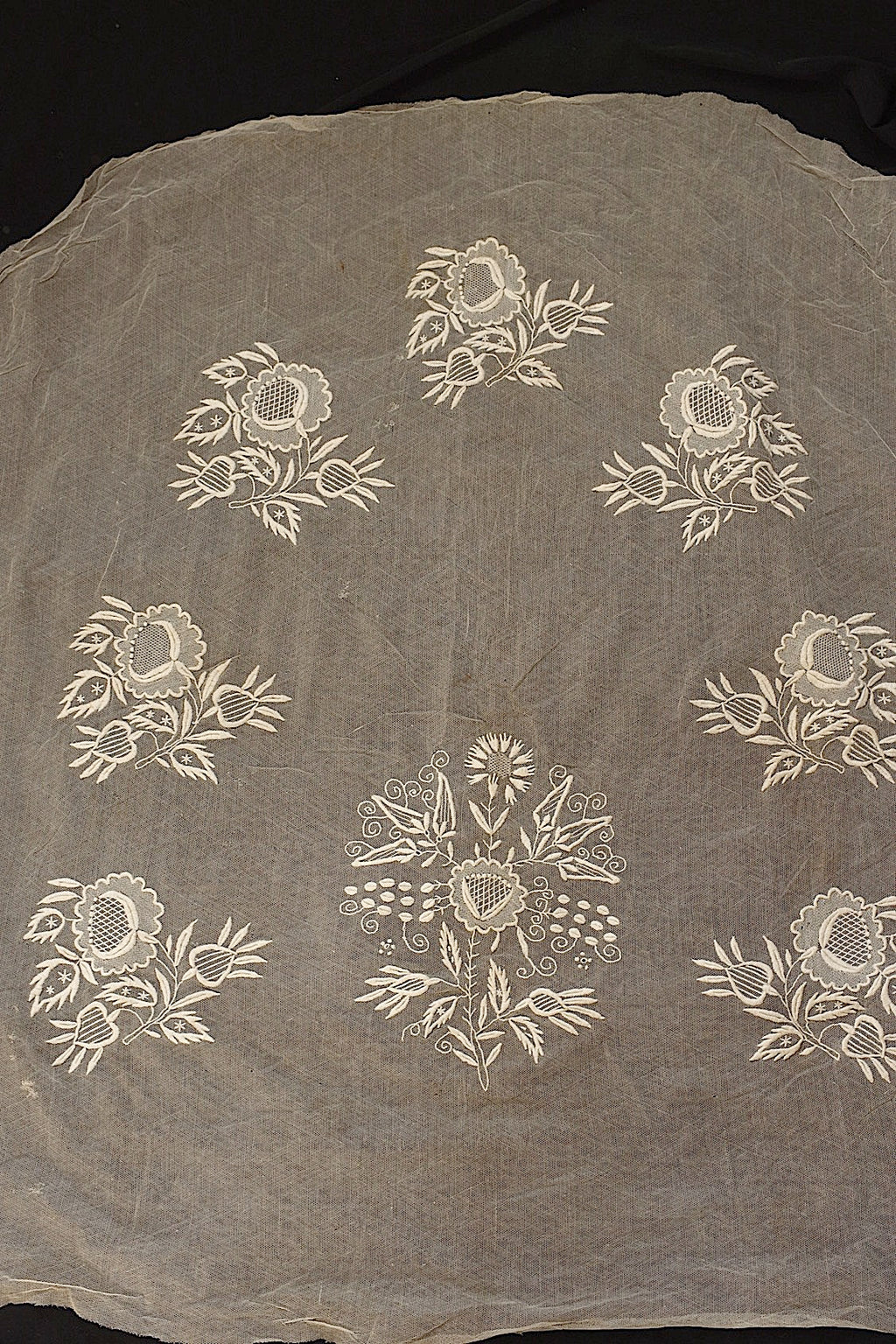 アンティークレース　dentelle ancinne　刺繍ハギレ