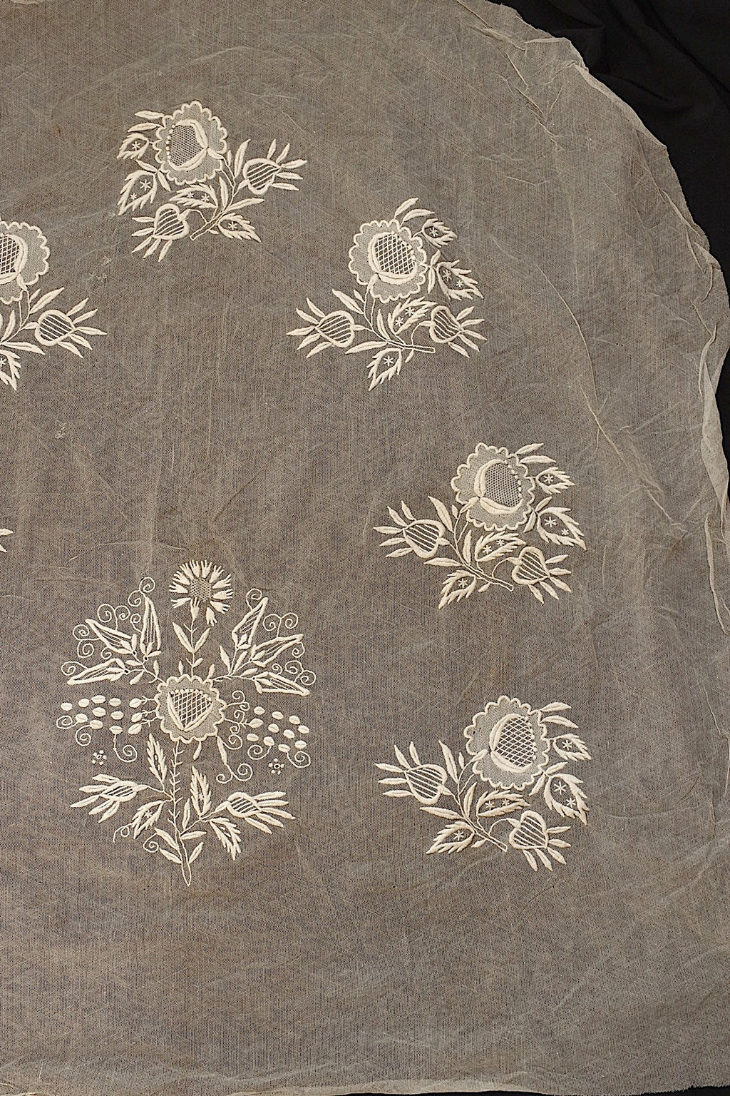 アンティークレース　dentelle ancinne　刺繍ハギレ