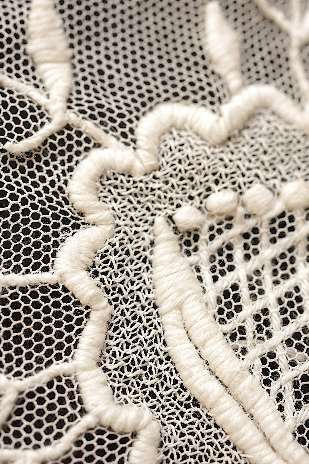 アンティークレース　dentelle ancinne　刺繍ハギレ