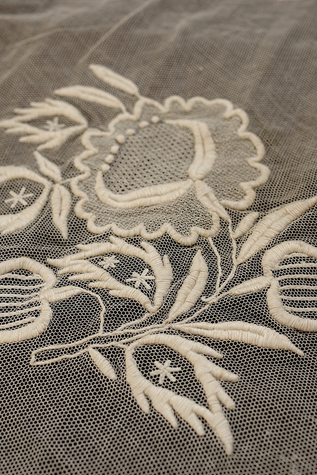 アンティークレース　dentelle ancinne　刺繍ハギレ