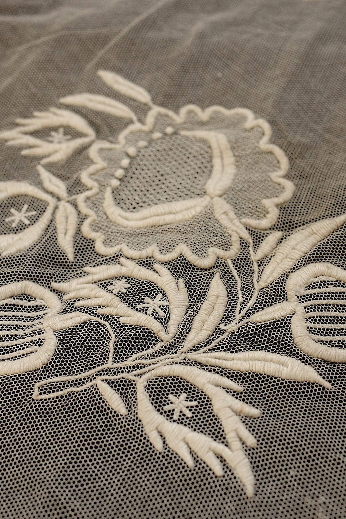 アンティークレース　dentelle ancinne　刺繍ハギレ