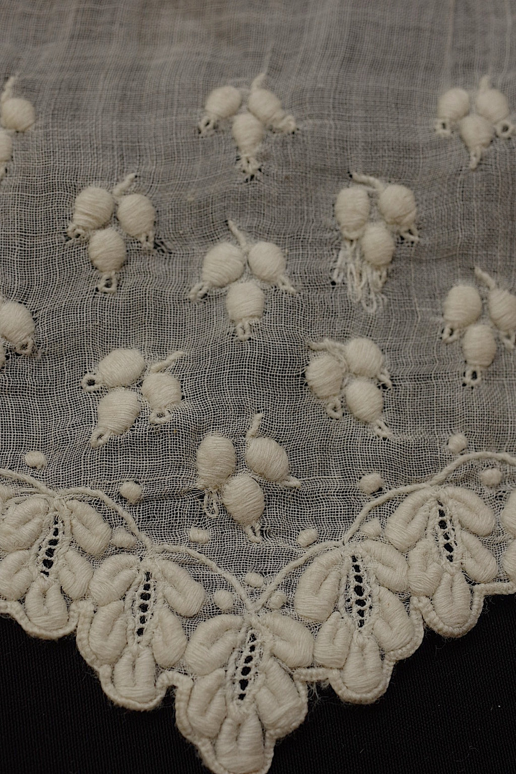 アンティークレース　dentelle ancinne　刺繍ハギレ素材用