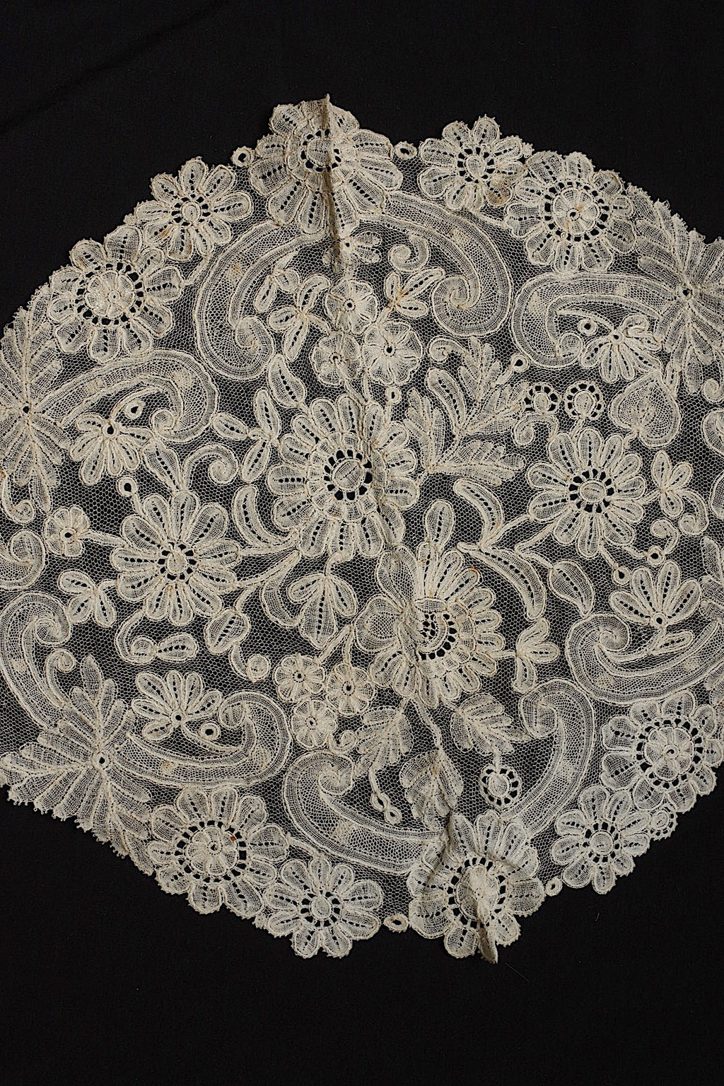 アンティークレース　dentelle ancinne　デュシェス