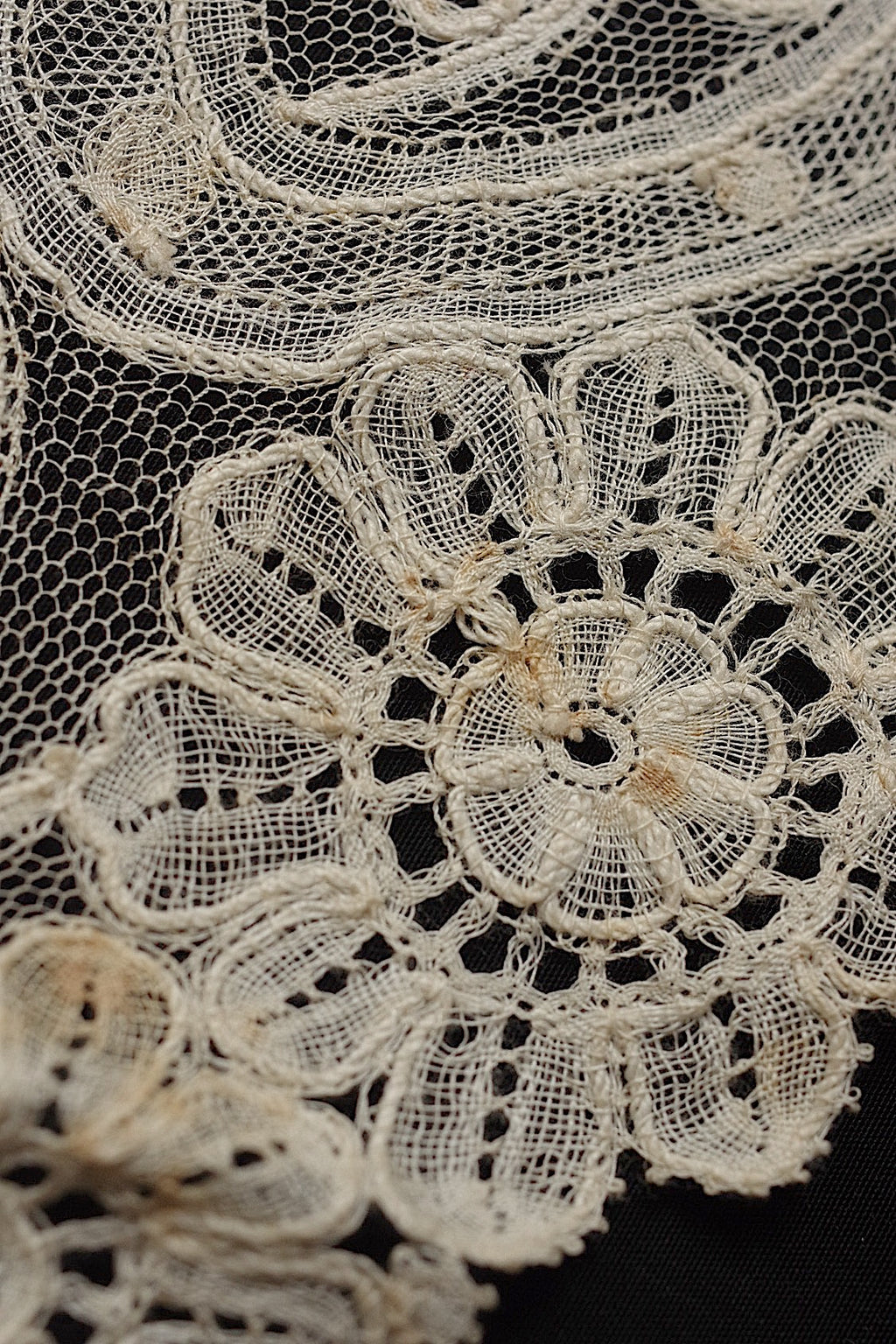 アンティークレース　dentelle ancinne　デュシェス