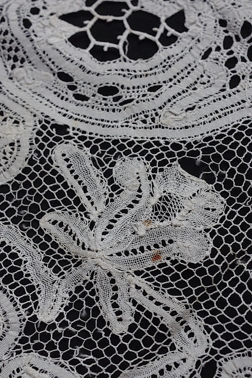 アンティークレース　dentelle ancinne　nappe