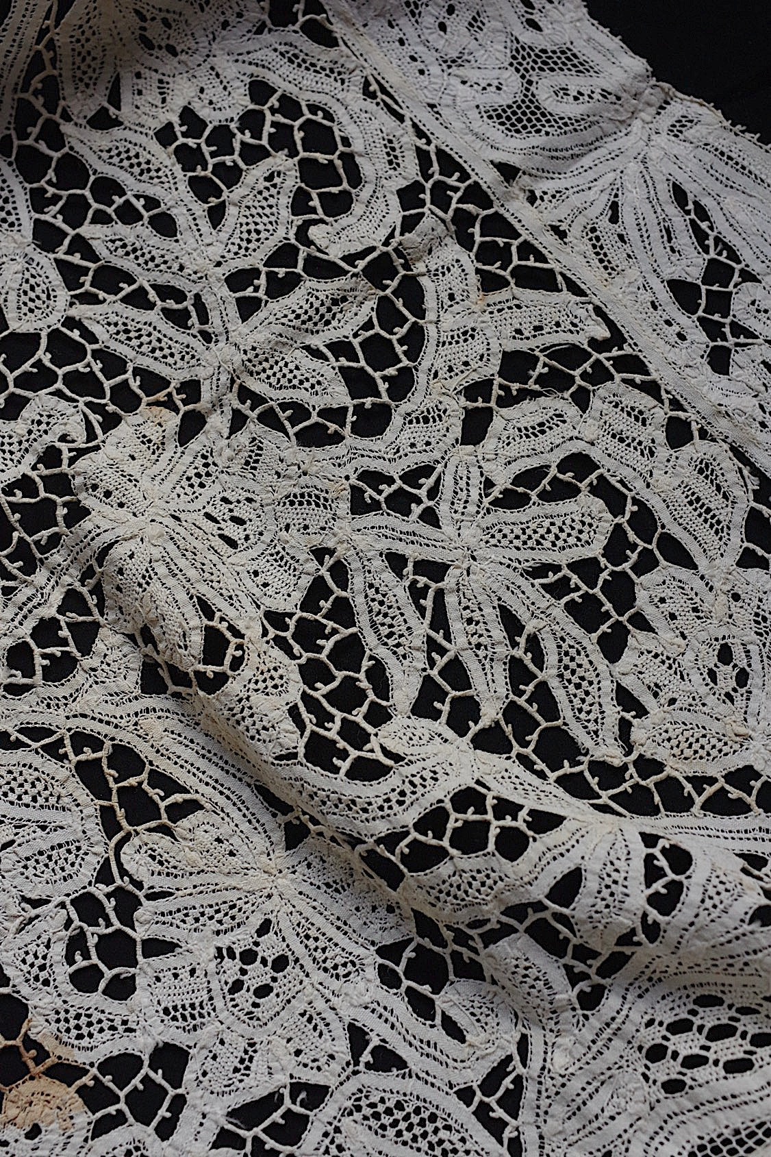 アンティークレース　dentelle ancinne　nappe