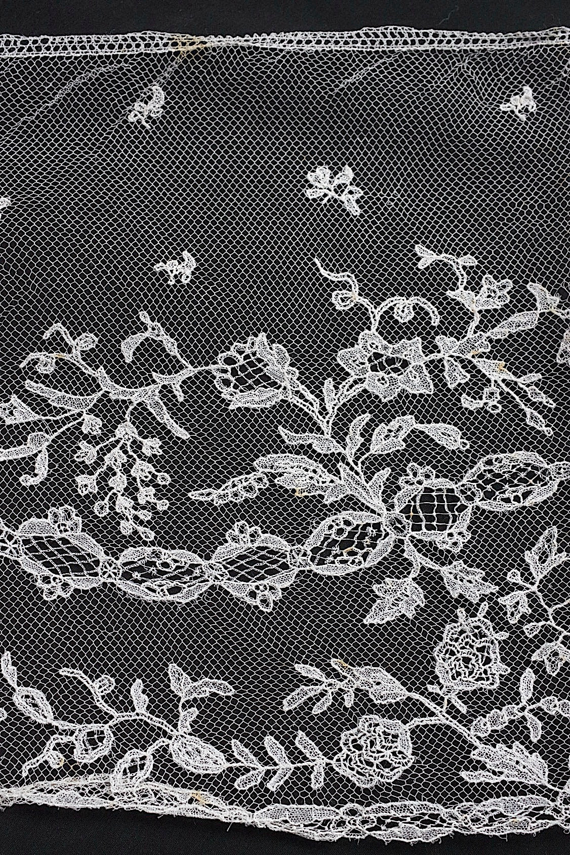 アンティークレース　dentelle ancinne　357cm