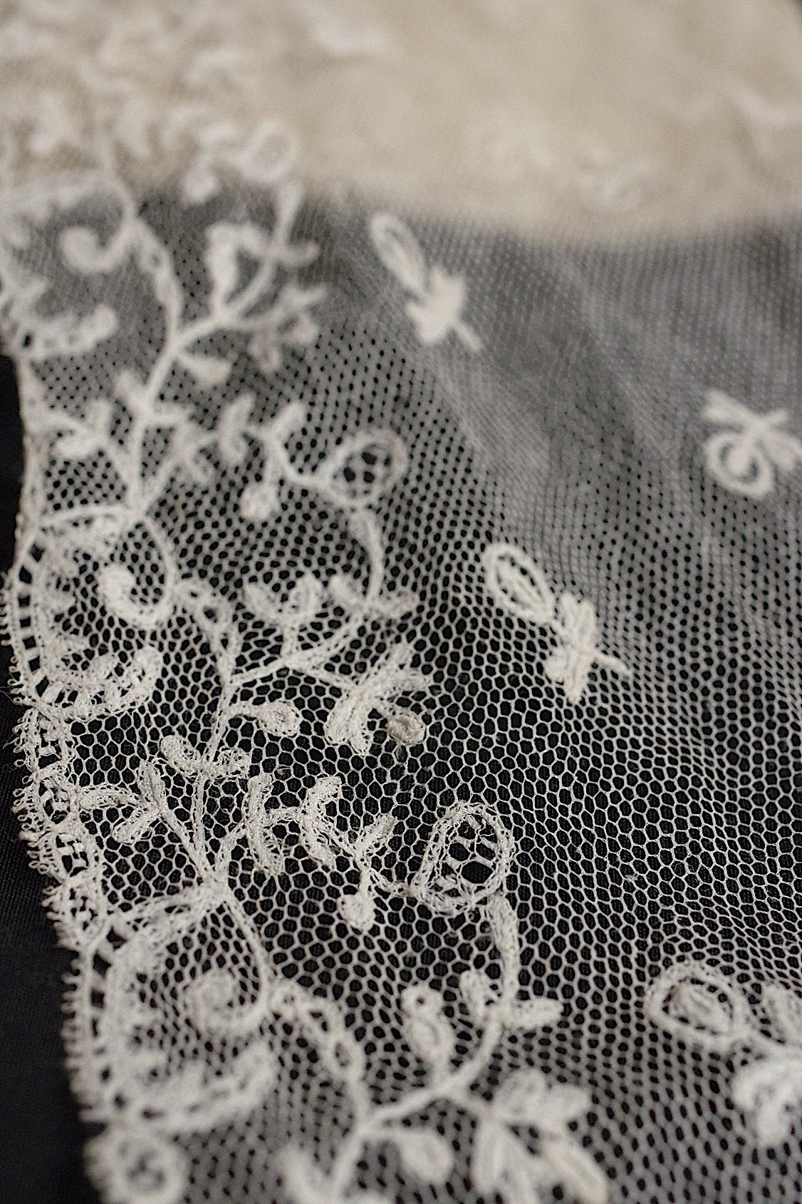 アンティークレース　dentelle ancinne　113cm＋おまけ