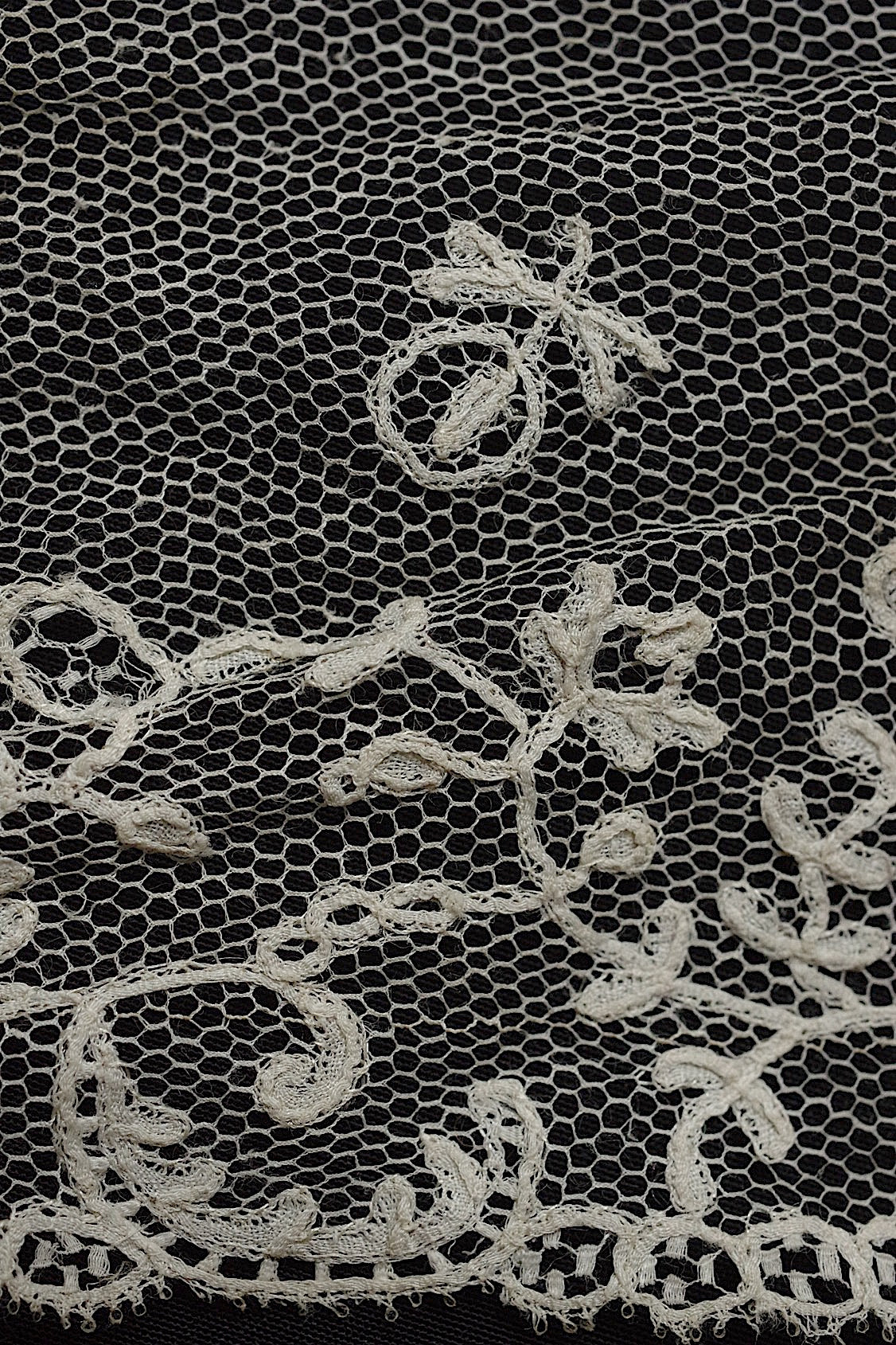 アンティークレース　dentelle ancinne　113cm＋おまけ