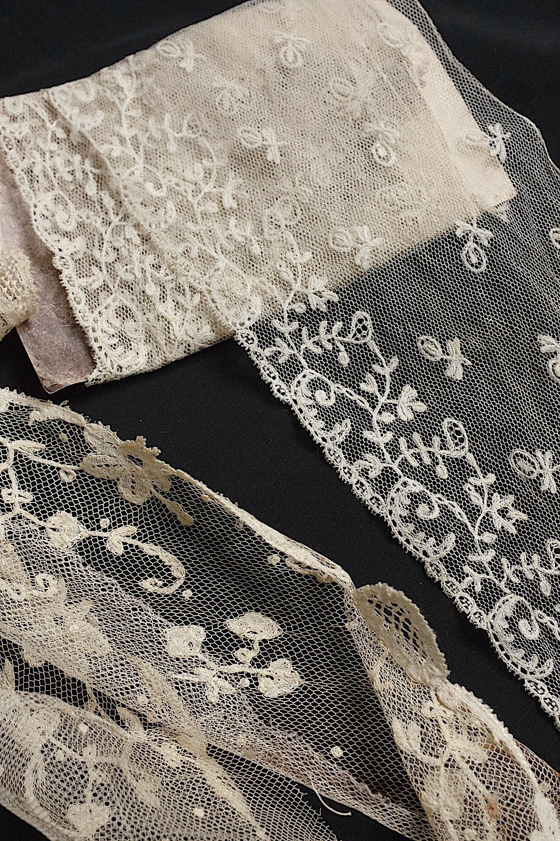 アンティークレース　dentelle ancinne　113cm＋おまけ