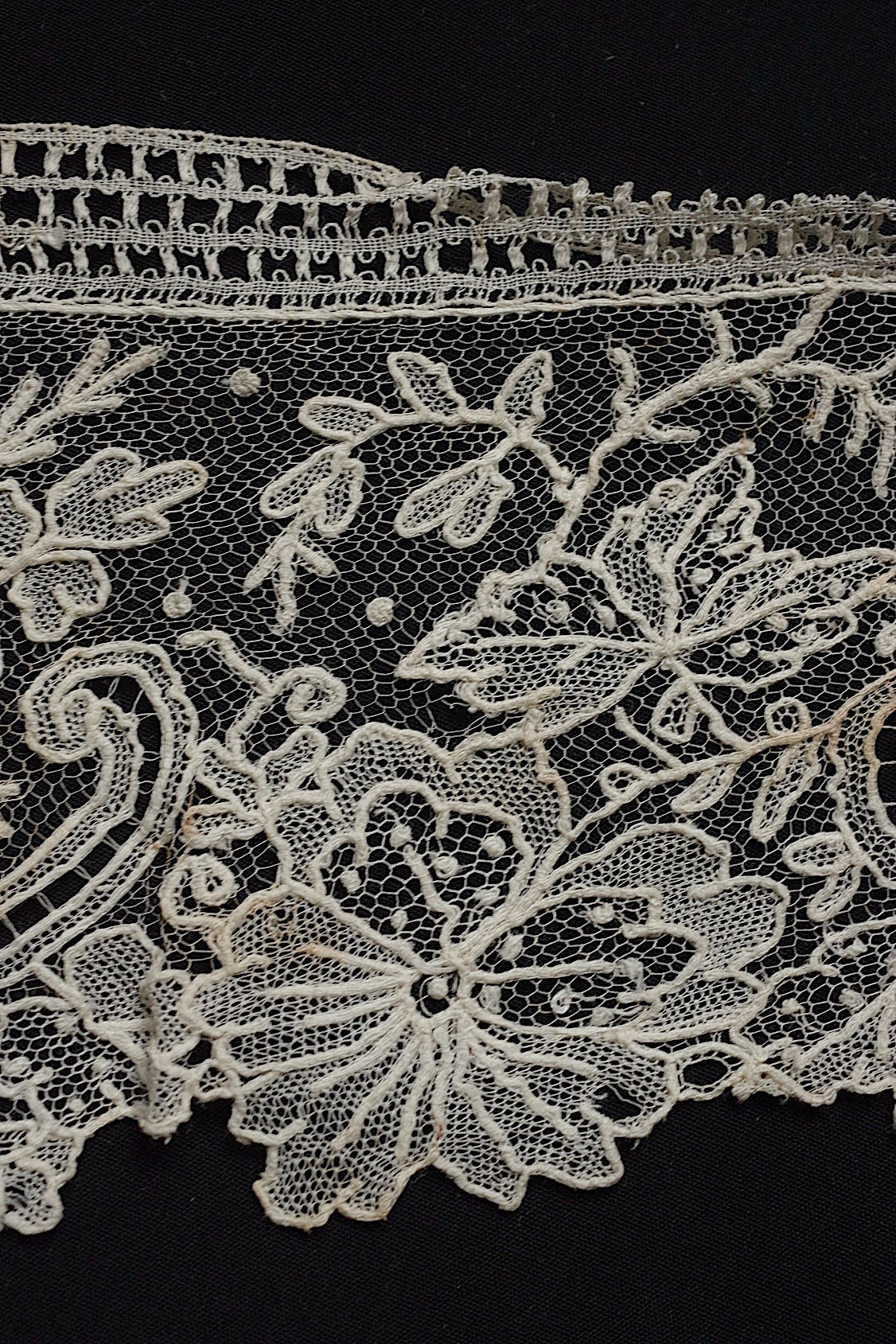 アンティークレース　dentelle ancinne　ブリュクセル