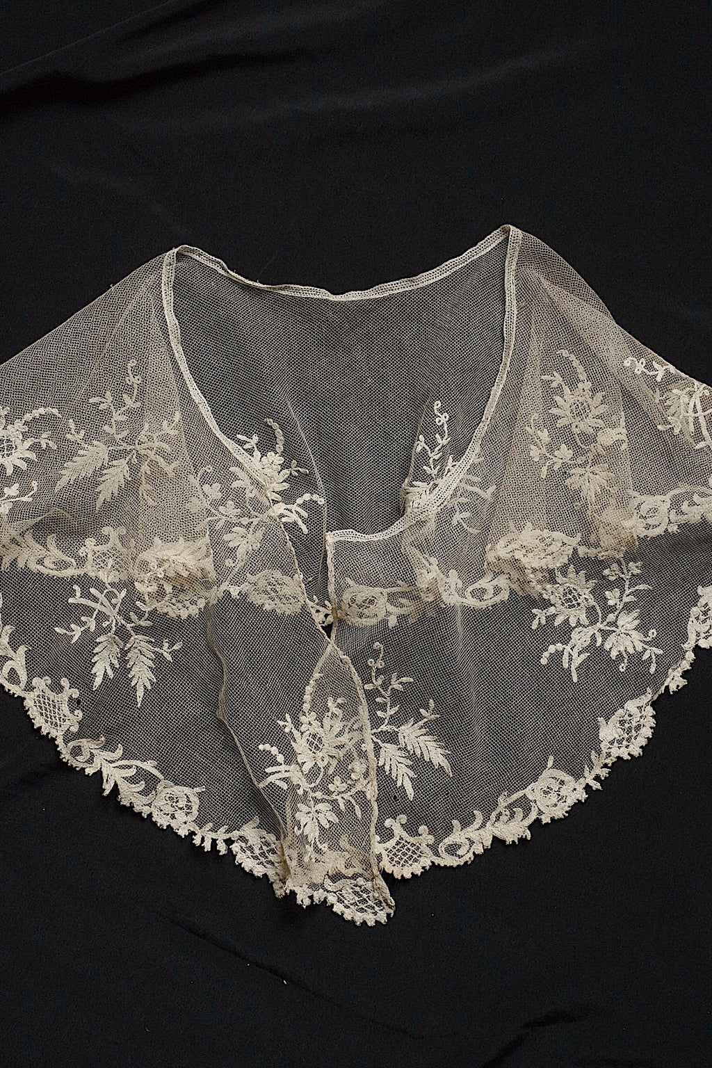 アンティークレース　dentelle ancinne　チュール襟