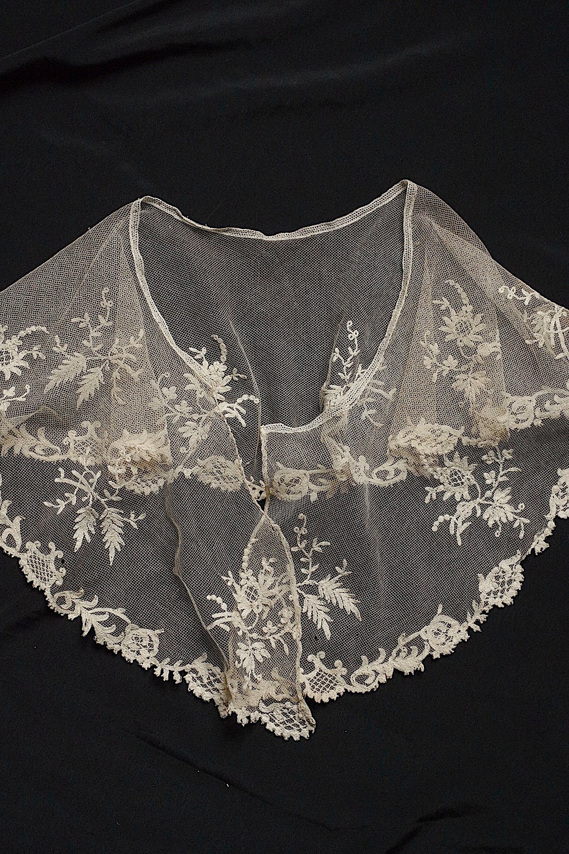 アンティークレース　dentelle ancinne　チュール襟