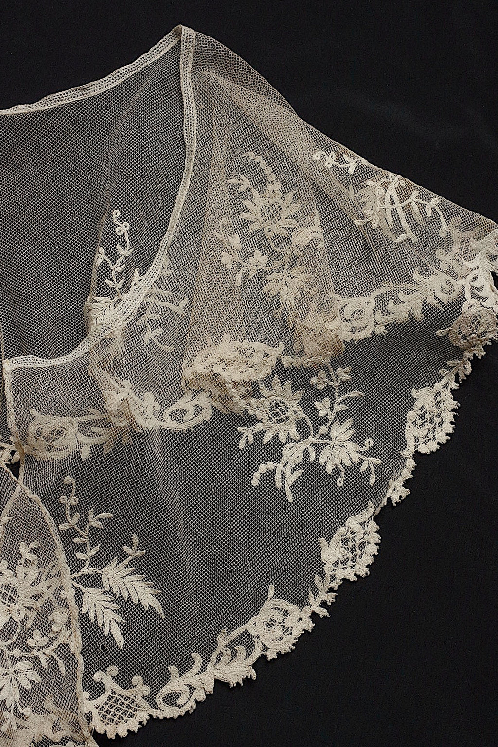 アンティークレース　dentelle ancinne　チュール襟